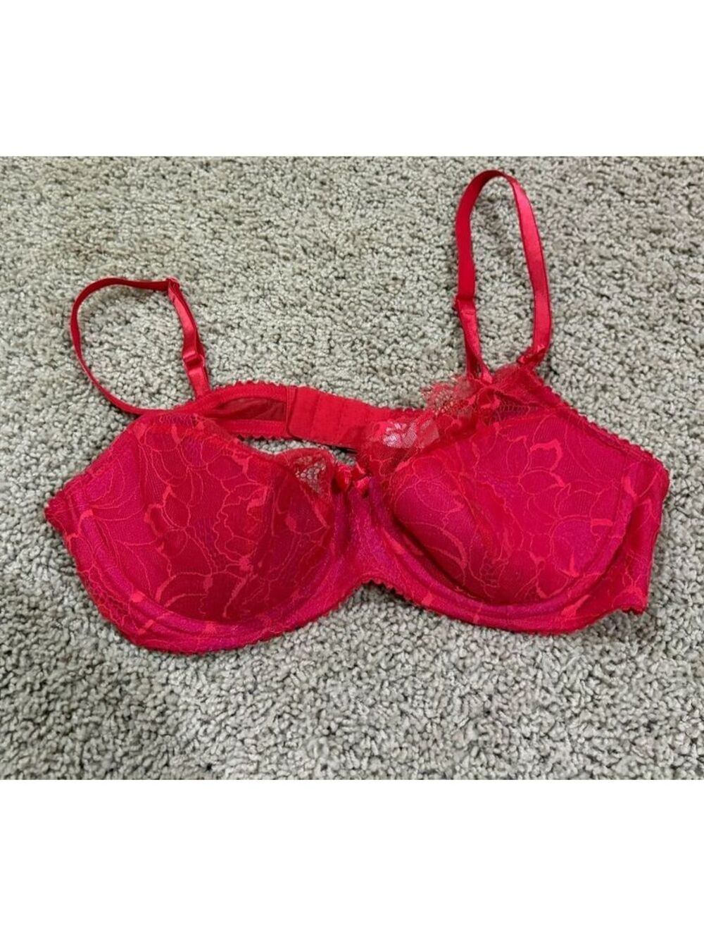 Victoria’s Secret red lace bra size 34 C full coverage